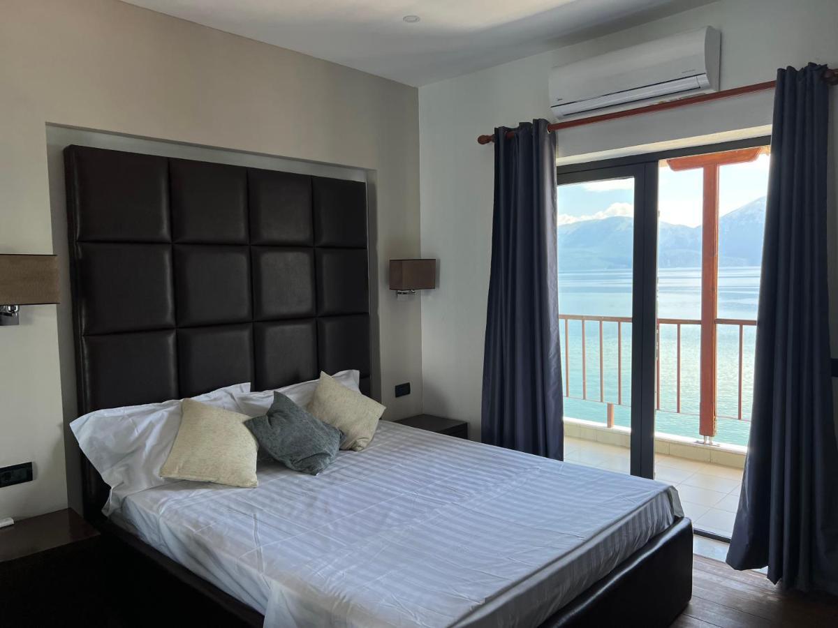 Memlishte Hotel Victoria מראה חיצוני תמונה