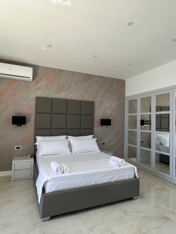 Memlishte Hotel Victoria מראה חיצוני תמונה