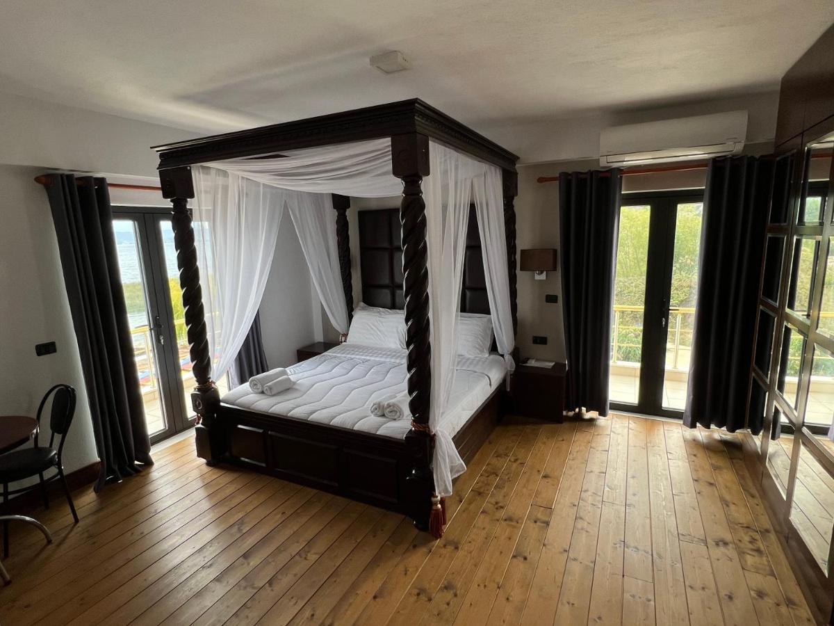 Memlishte Hotel Victoria מראה חיצוני תמונה