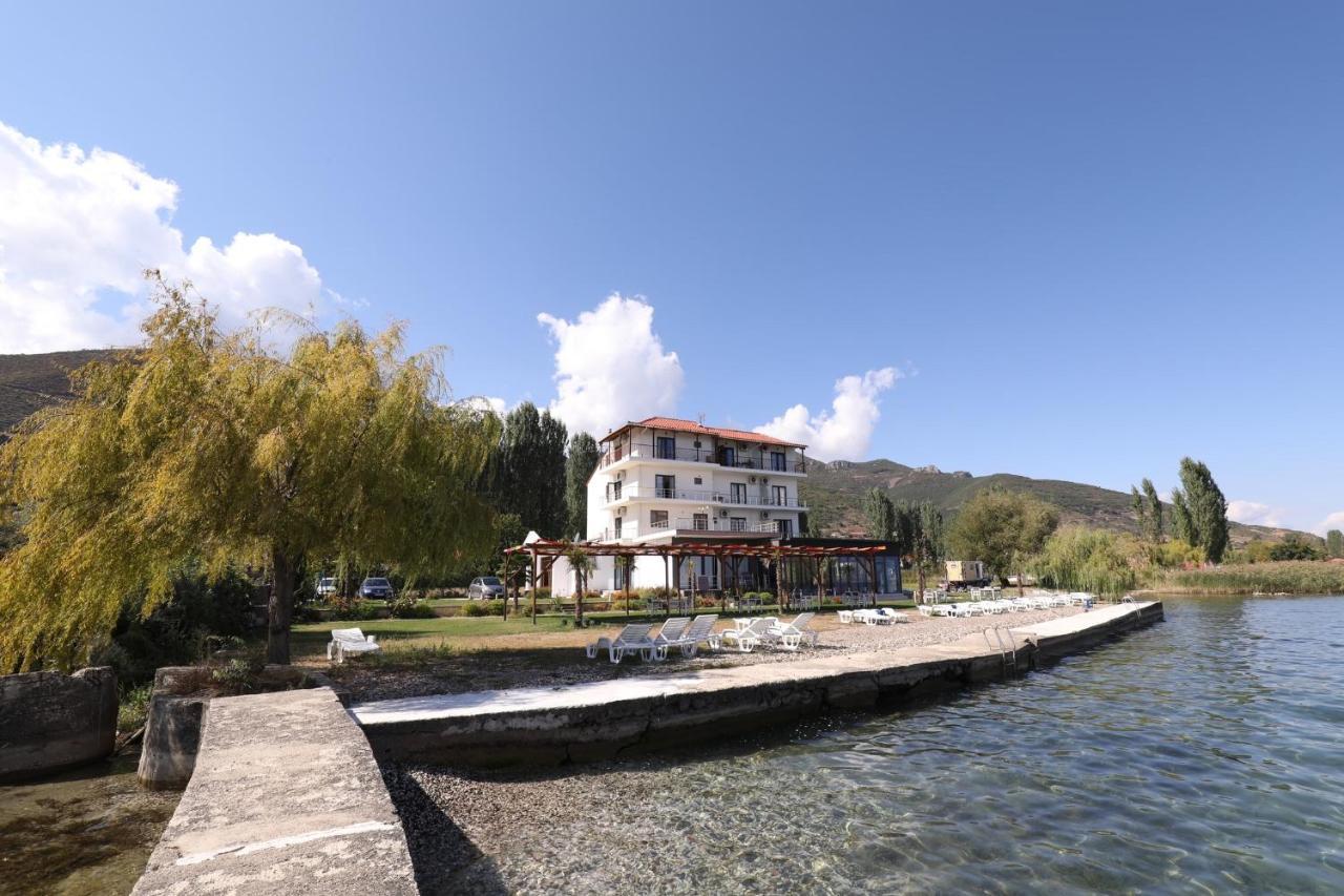 Memlishte Hotel Victoria מראה חיצוני תמונה