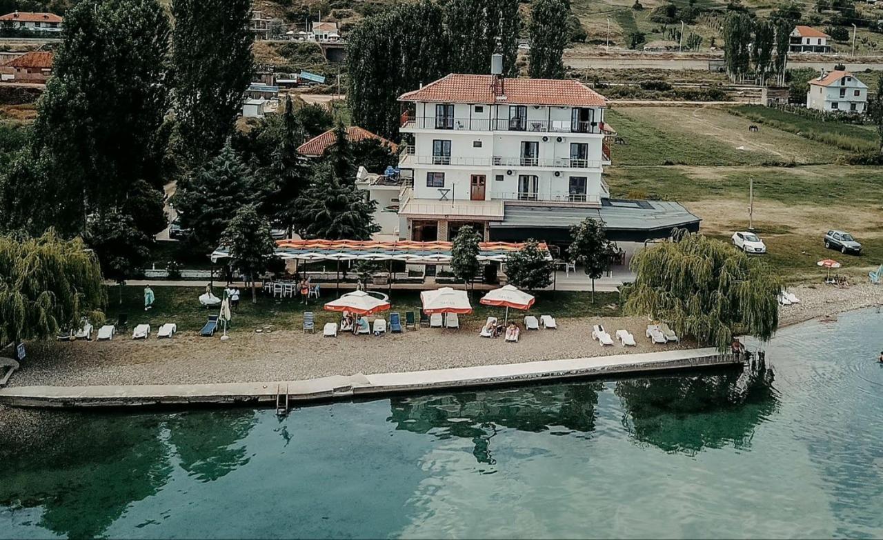 Memlishte Hotel Victoria מראה חיצוני תמונה